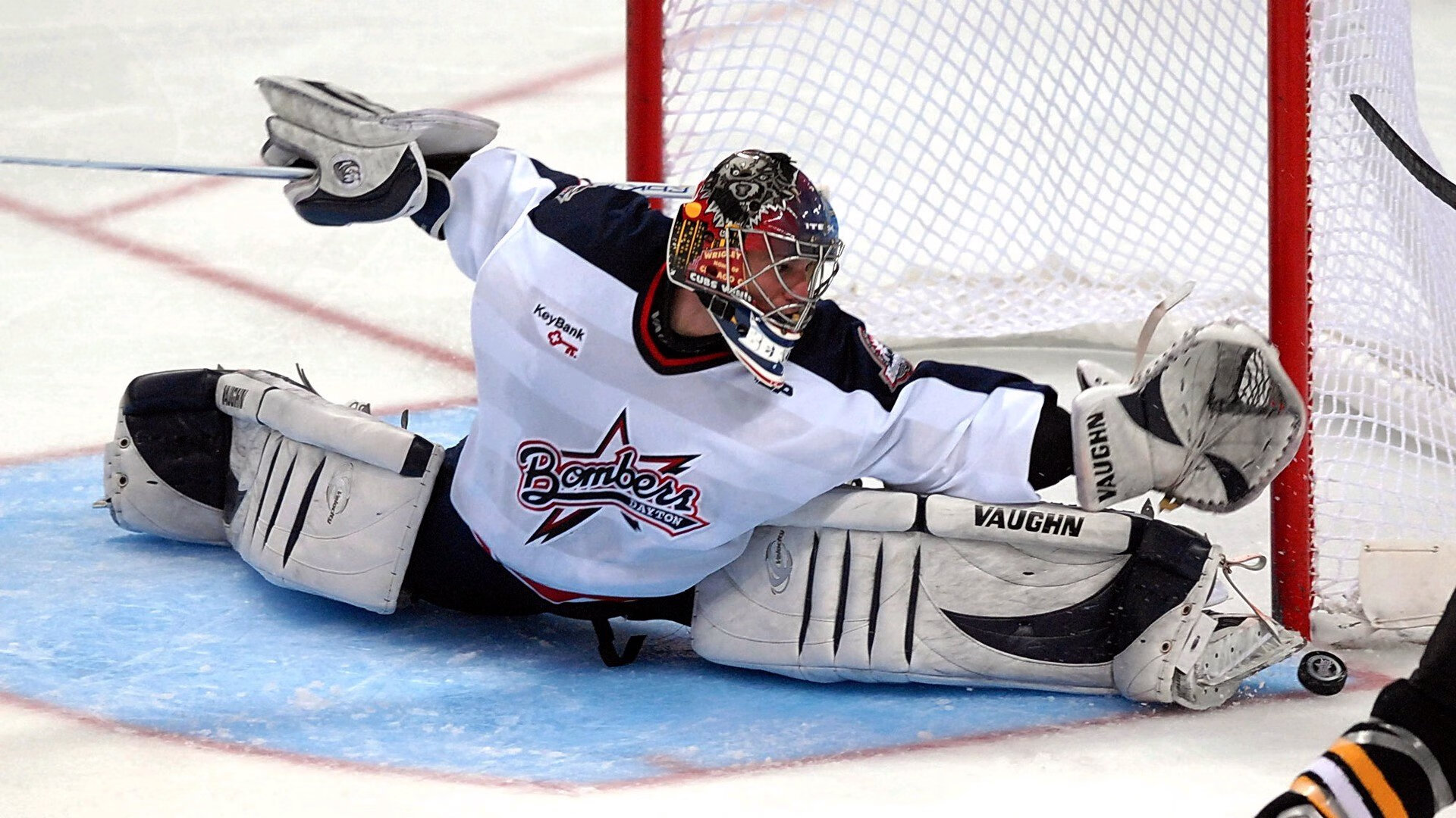 摩纳哥客场大败马德里竞技,无缘欧冠八强,摩纳哥夺冠阵容留下几人